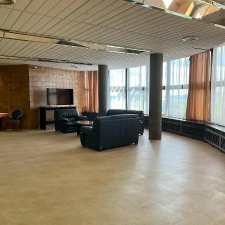 Retro Suza 2* براتسيلافا