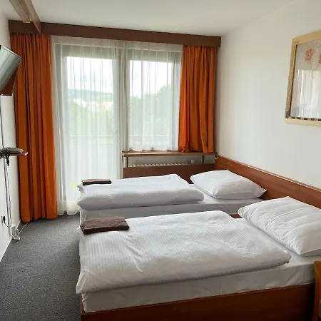 Retro Suza Hotel 2*