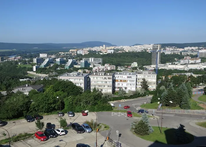 Retro Suza 2* ブラチスラヴァ