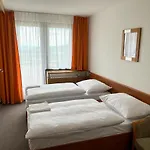 Hotell Suza 2*
