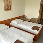Suza Hotell 2*